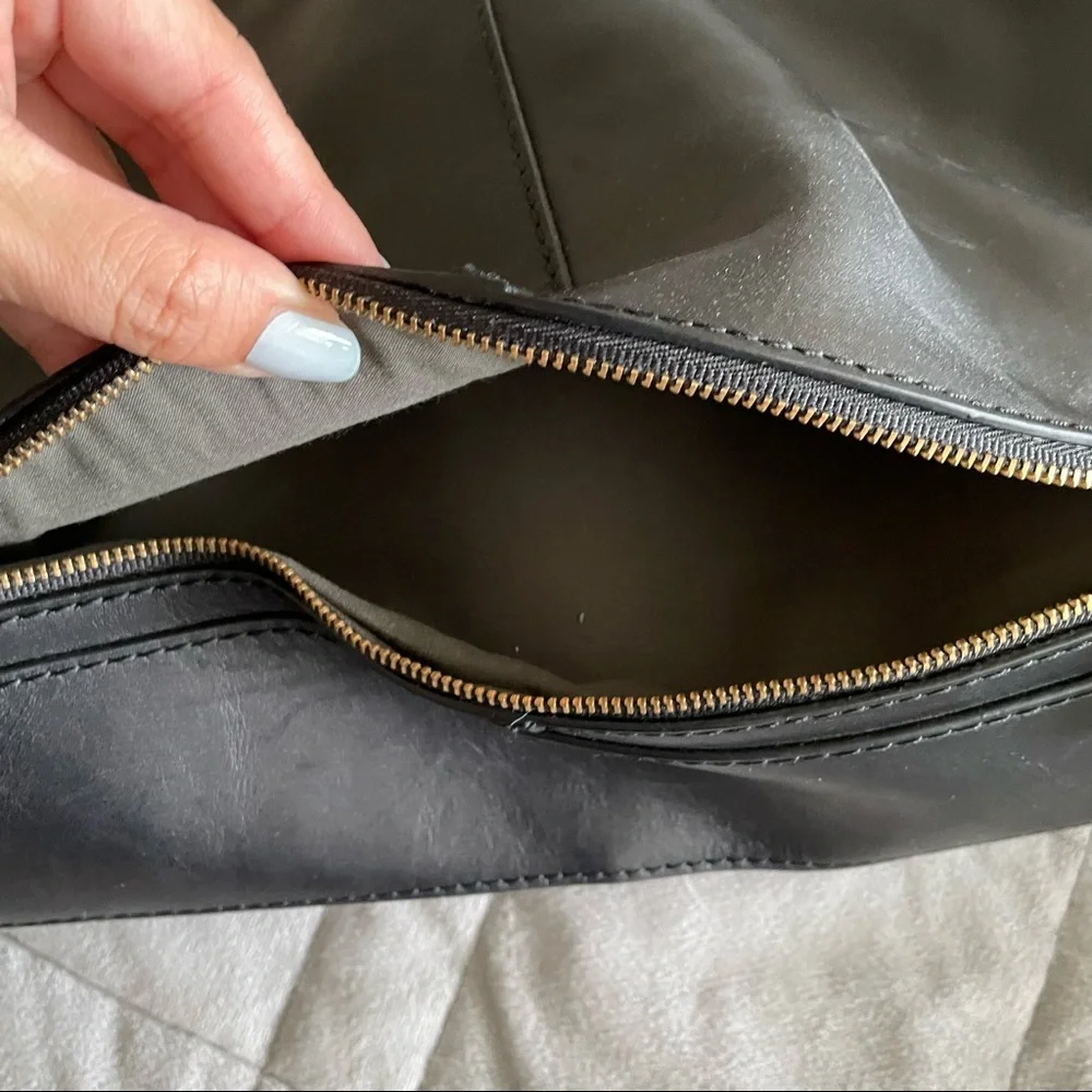 Skagen Black Leather Messenger Bag